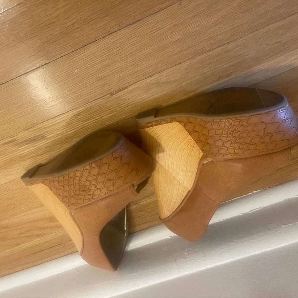 Shiekh Brown Mules Stylish Clogs